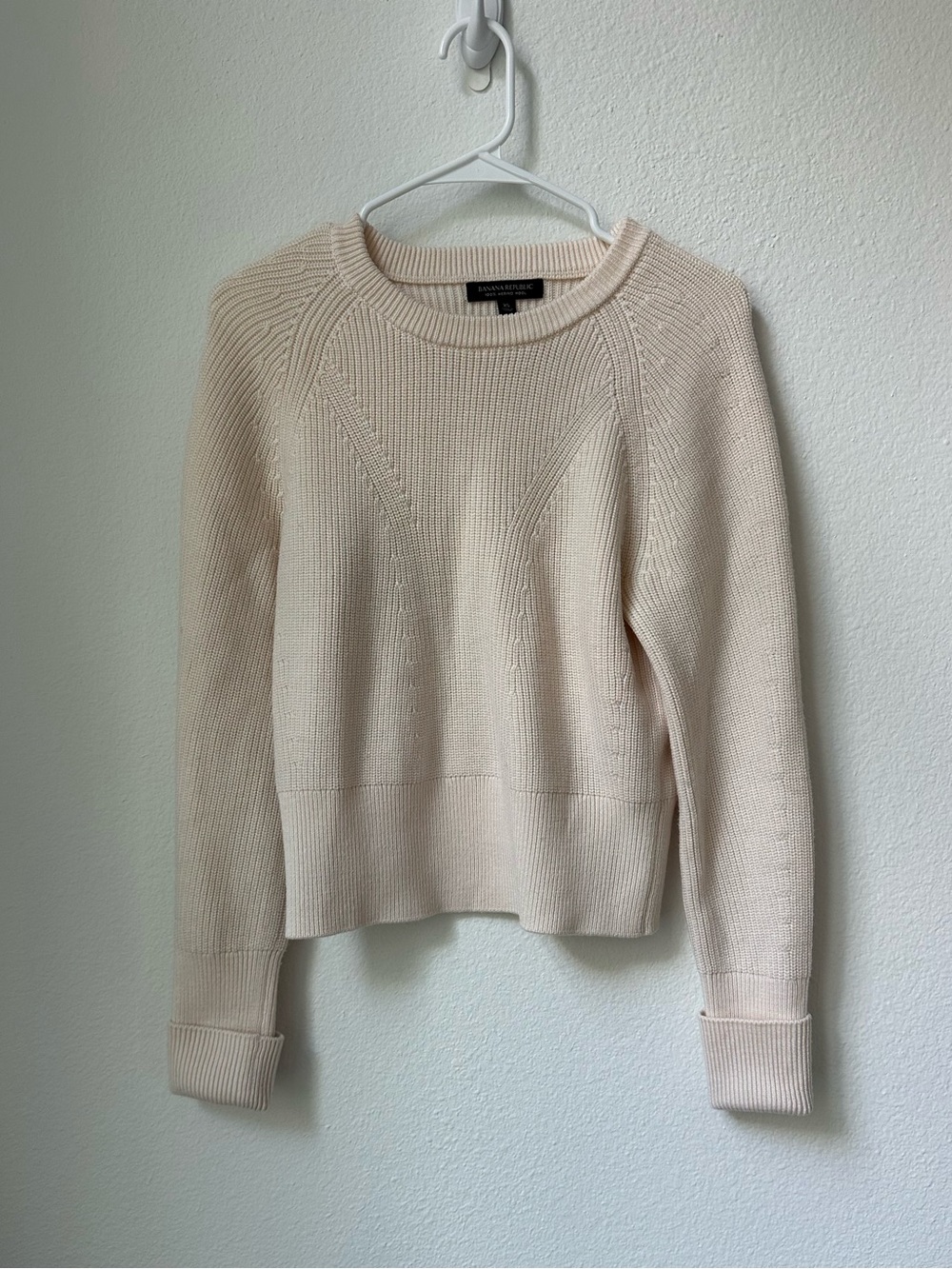 Light Cream Ribbed Crewneck Sweater - Women Banana Republic Merino Wool size XS